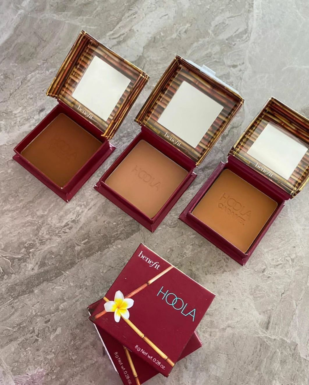 Матовая пудра-бронзер - BENEFIT - SEPHORA