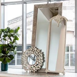 Настенное зеркало Рамбла Объект мечты