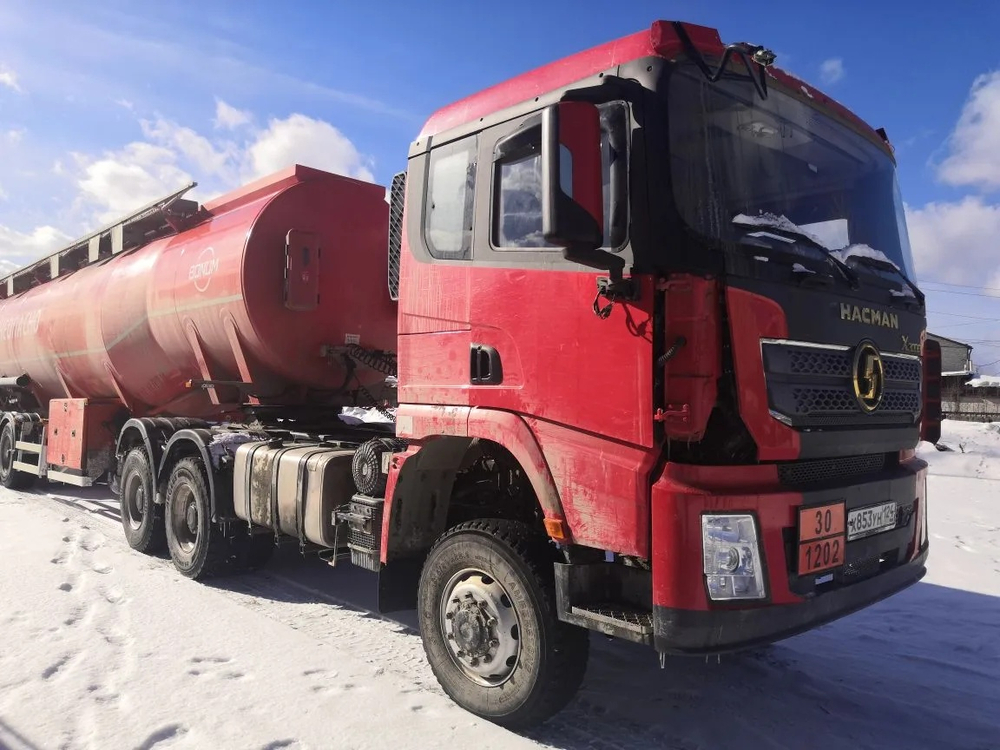 Shacman (Shaanxi) SX* 6x6 Седельный тягач SX42586V385 (Дизельный, 11,6 л, 423 л.с, МТ)