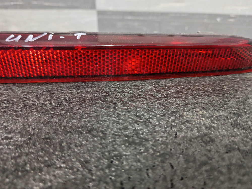 Катафот заднего бампера левый Changan UNI-T 20-нв Б/У Оригинал S202F2805030800AA