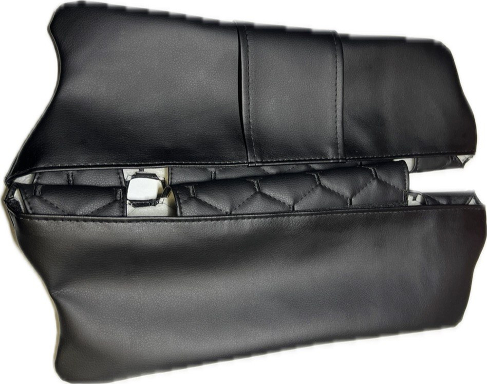 Чехлы на козырьки ВАЗ 2110, 2111, 2112 (чёрная нить Рубин)