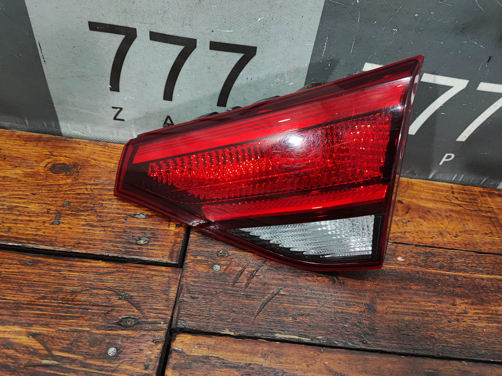 Фонарь задний правый Kia Rio 4 X-Line 17-20 Б/У Оригинал 92404H0200