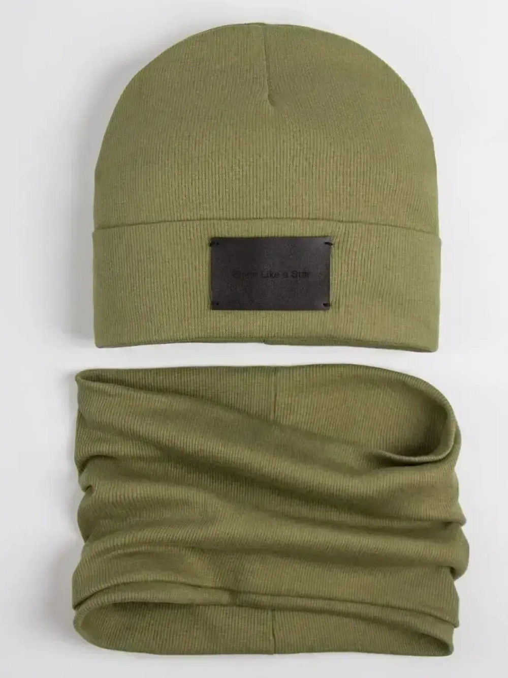 Шапка и снуд для мальчика осенние