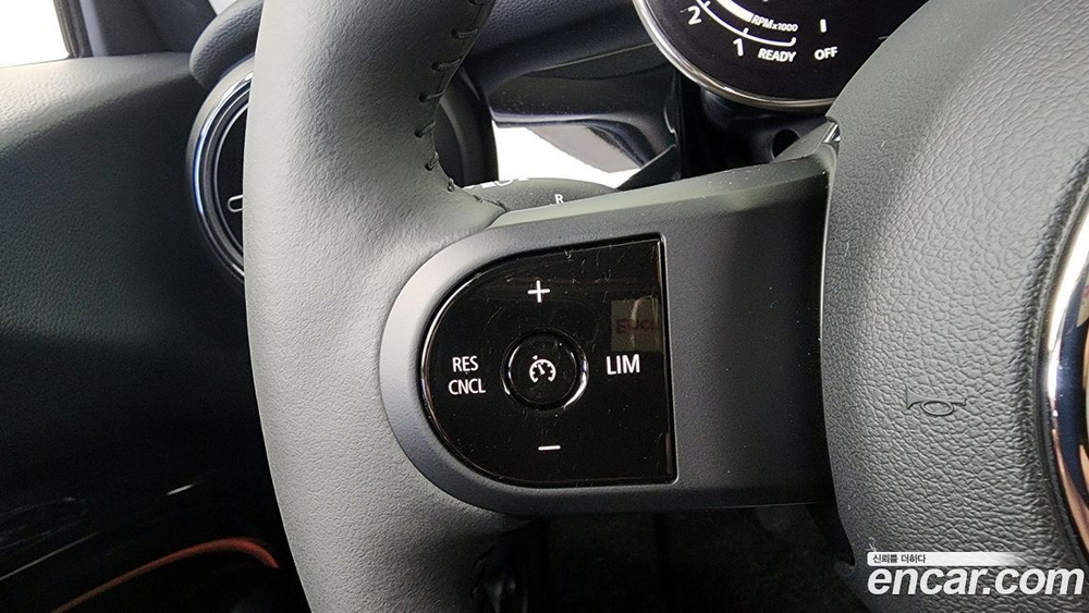 Mini Cooper Classic (12.2023)