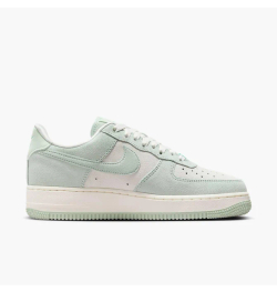 Кроссовки женские NIKE WMNS AIR FORCE 1 '07 SE TRK3