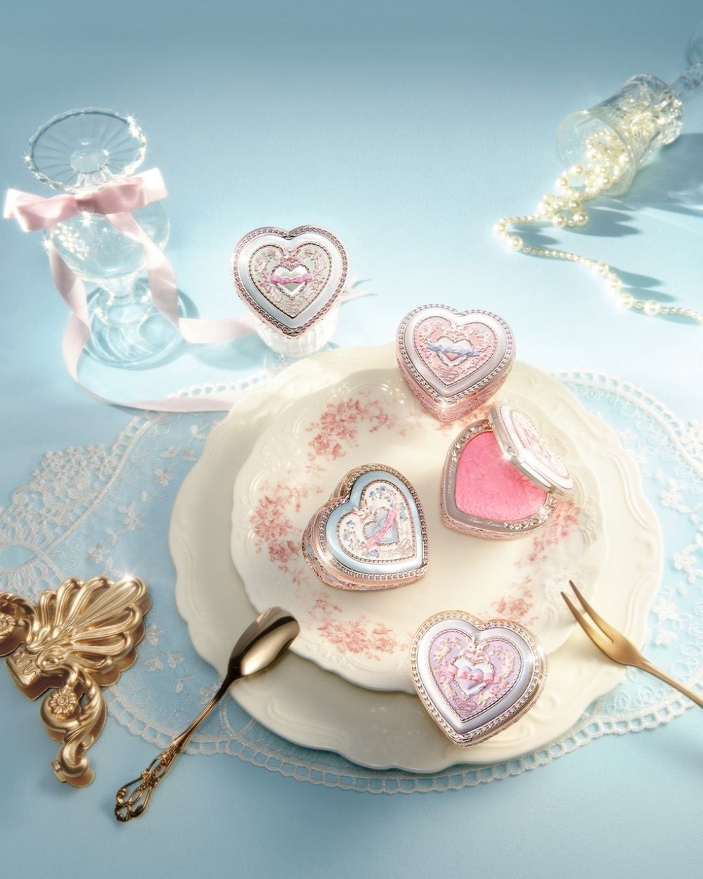 Сатиновые румяна для лица Flower Knows Bunny Garden Embossed Blush - 05 Fairyland Reverie