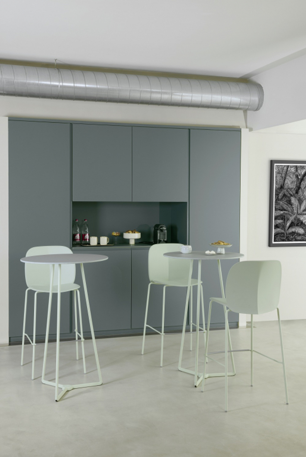 Стул пластиковый полубарный Scab Design Mentha Go Green, зеленый шалфей