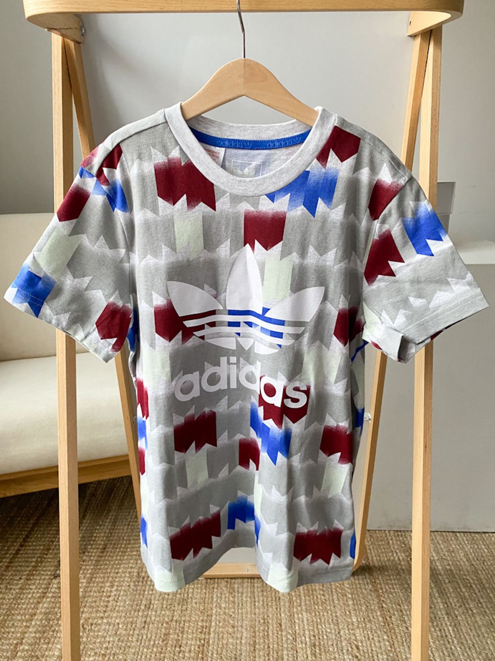 Новая хлопковая футболка Adidas, 152