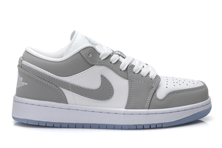 Air Jordan 1 Low (Wolf Grey)