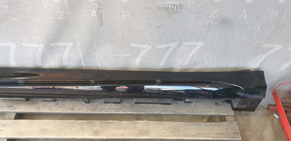 Накладка порога левая Mercedes GLE (V167) 18-21 Б/У Оригинал A1676982101
