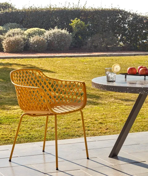 Стул Quinn желтый