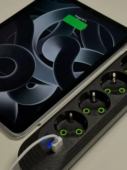 Гибридный удлинитель сетевой фильтр 5 розеток, пилот, разветвитель, 3 USB, длина провода 7 метров, черный