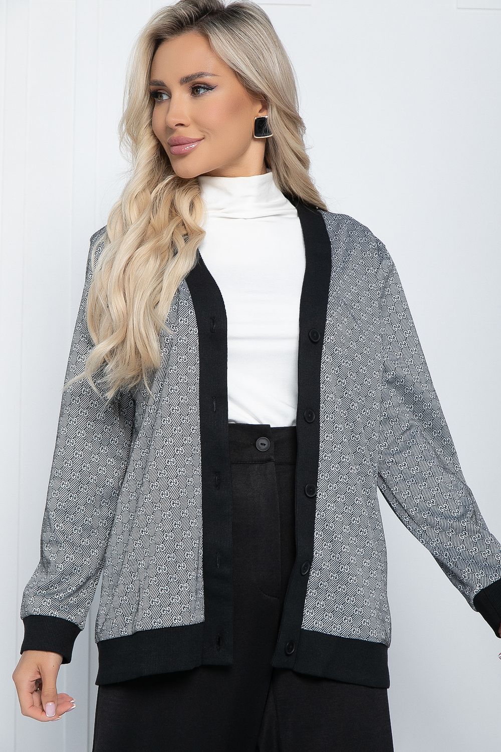 Костюм "Никто не круче" (паттерн) К12057 LT Collection