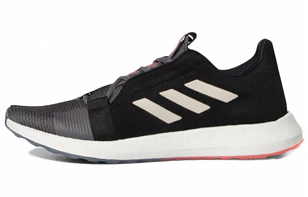 Кроссовки Adidas Senseboost Go