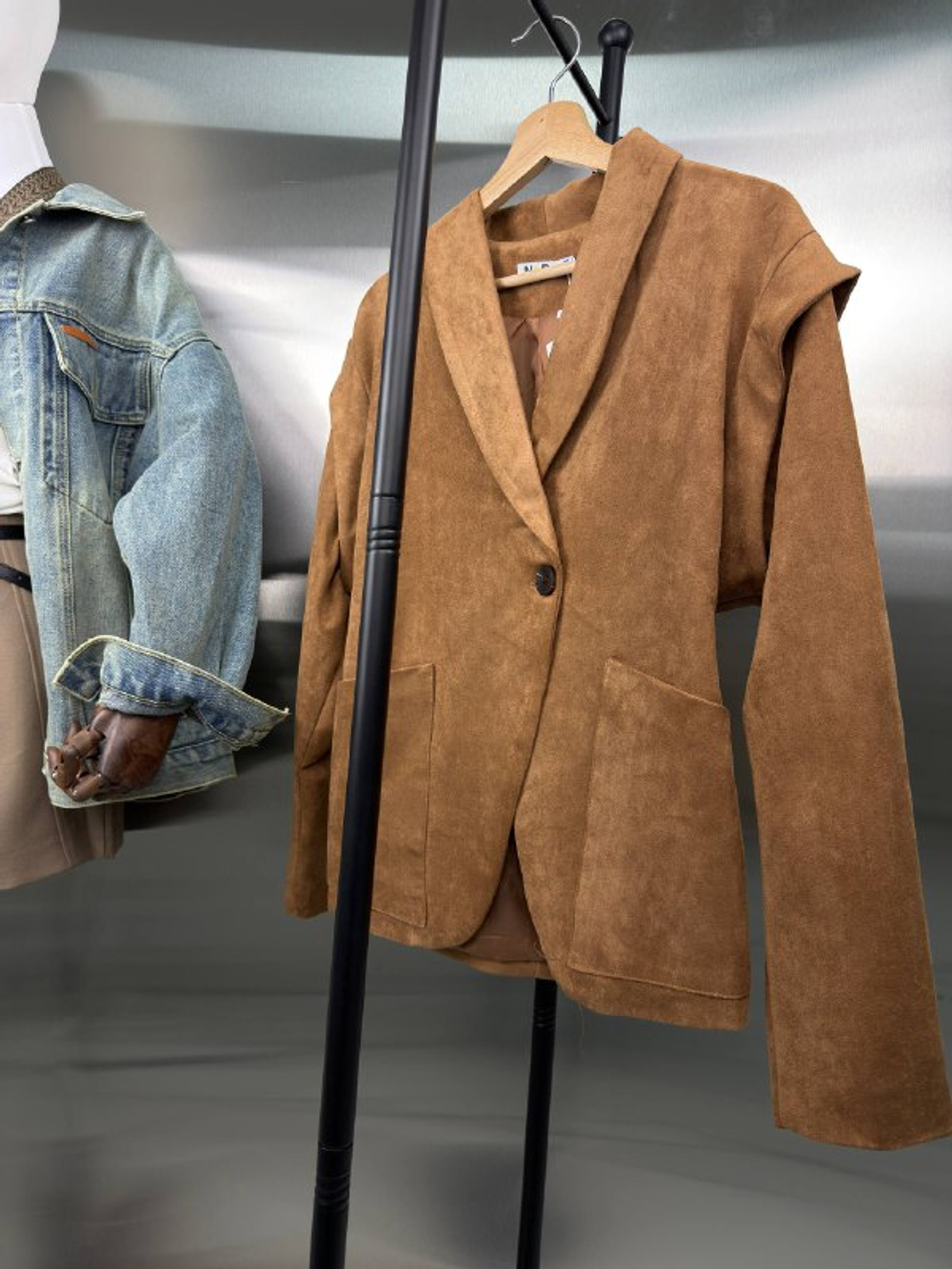 Куртка-пиджак женский артикул 989 цвет "кэмел"