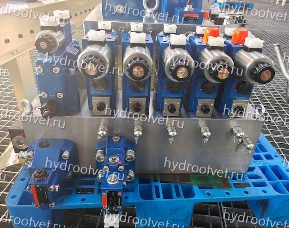 Панель управления вспомогательными цилиндрами пресса