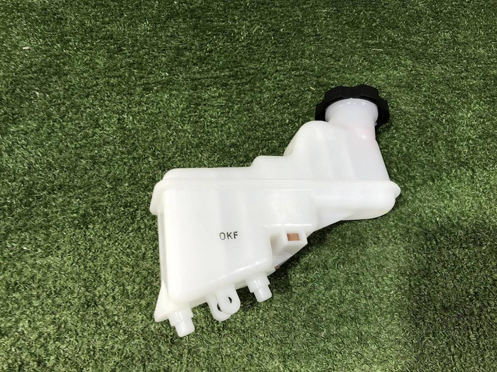 Бачок тормозного цилиндра Hyundai Solaris 1 (2010-2017)