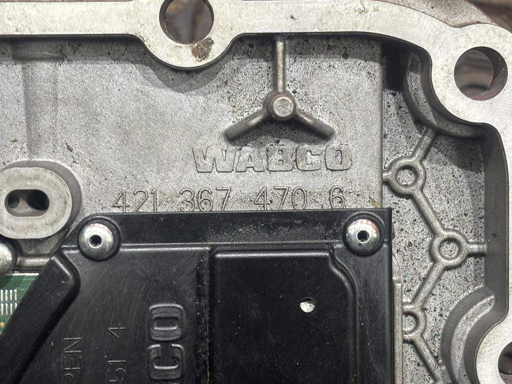 Крышка блока управления АКПП