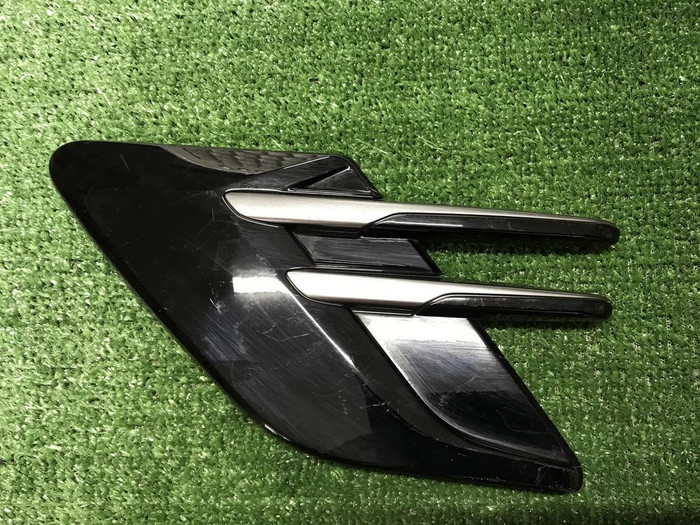 Накладка крыла передняя Range Rover Sport 2 17-22