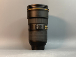 Nikon 24-70mm 2.8E ED VR AF-S Nikkor в состоянии нового