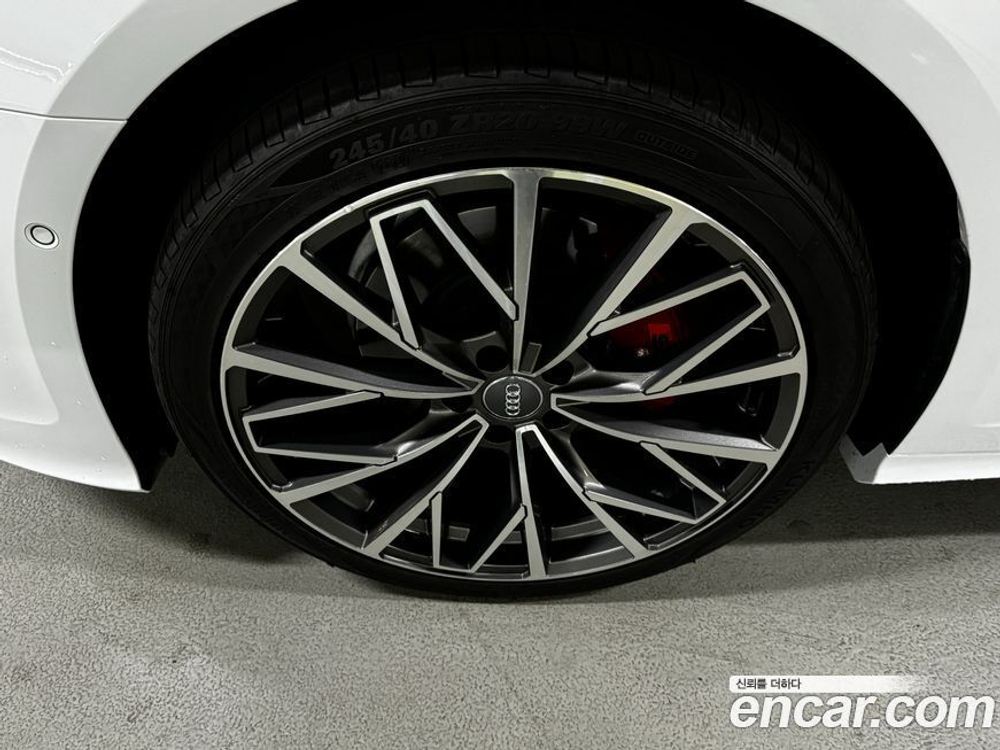 Audi A6 (C8) 45 TFSI (01.2021)
