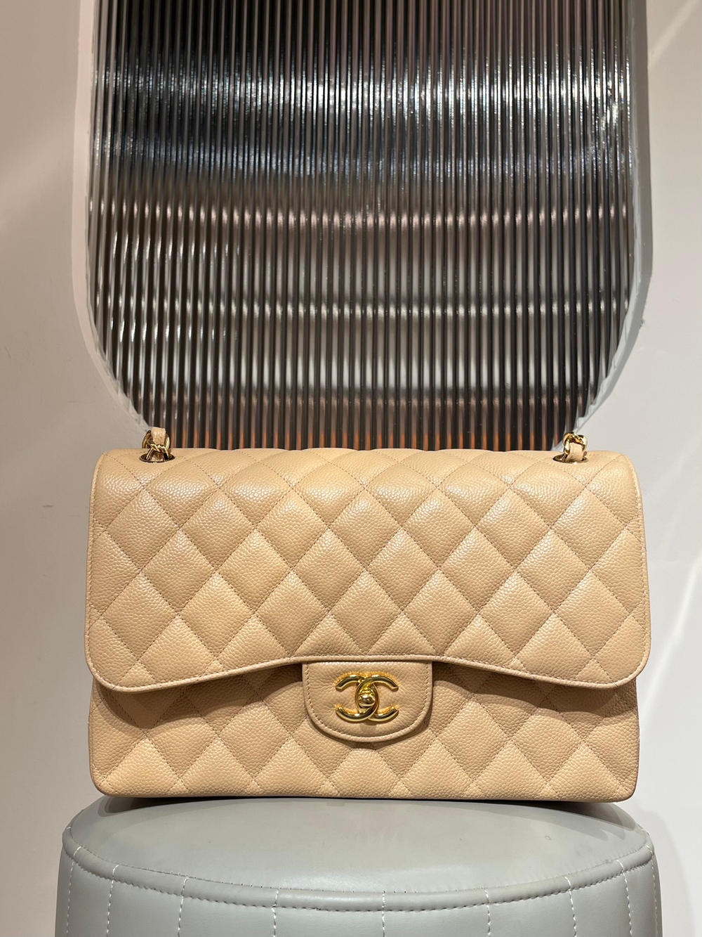 Chanel Jumbo Classic Double Flap 30 cm
