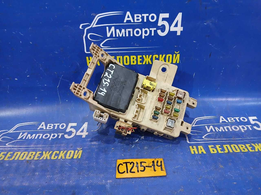 Блок предохранителей салонный TOYOTA CORONA PREMIO 1996