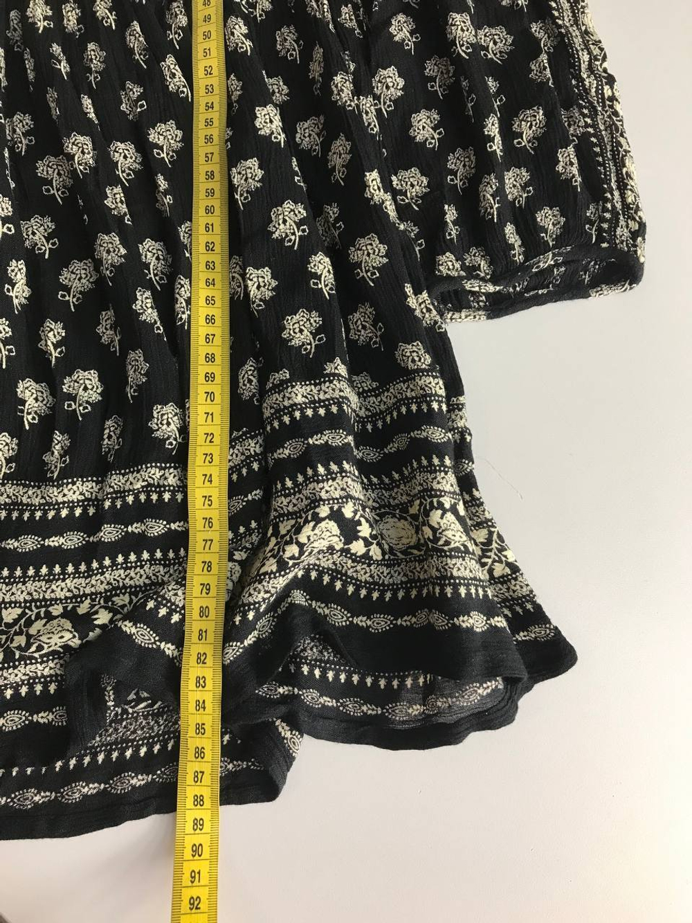 Платье Zara свободного кроя, маркировка М, визуально на 46 размер