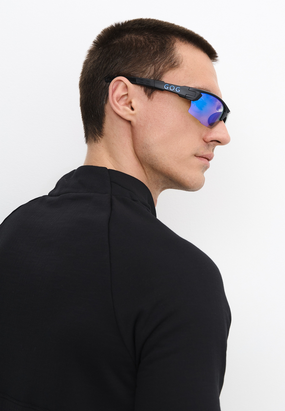 Спортивные очки GOG Steno C / Matt Black / Photochromic Blue Lens