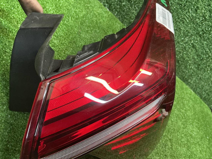 Фонарь правый внешний Hongqi H5 2 (2022-н.в.)