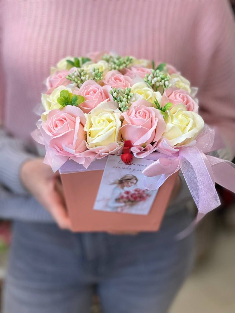 Букет из мыла "РОЗОВЫЙ ФЛАМИНГО" 17 мыльных роз. Подарок на день рождения, день влюбленных, 8 марта