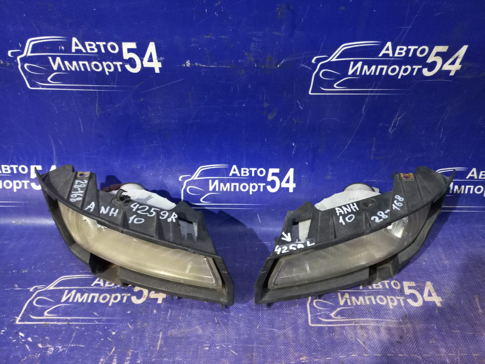 Туманка левая TOYOTA ALPHARD 2005-2008