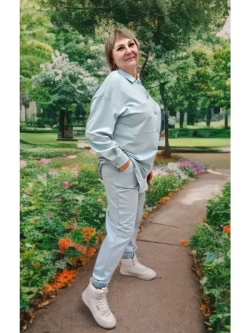 Костюм