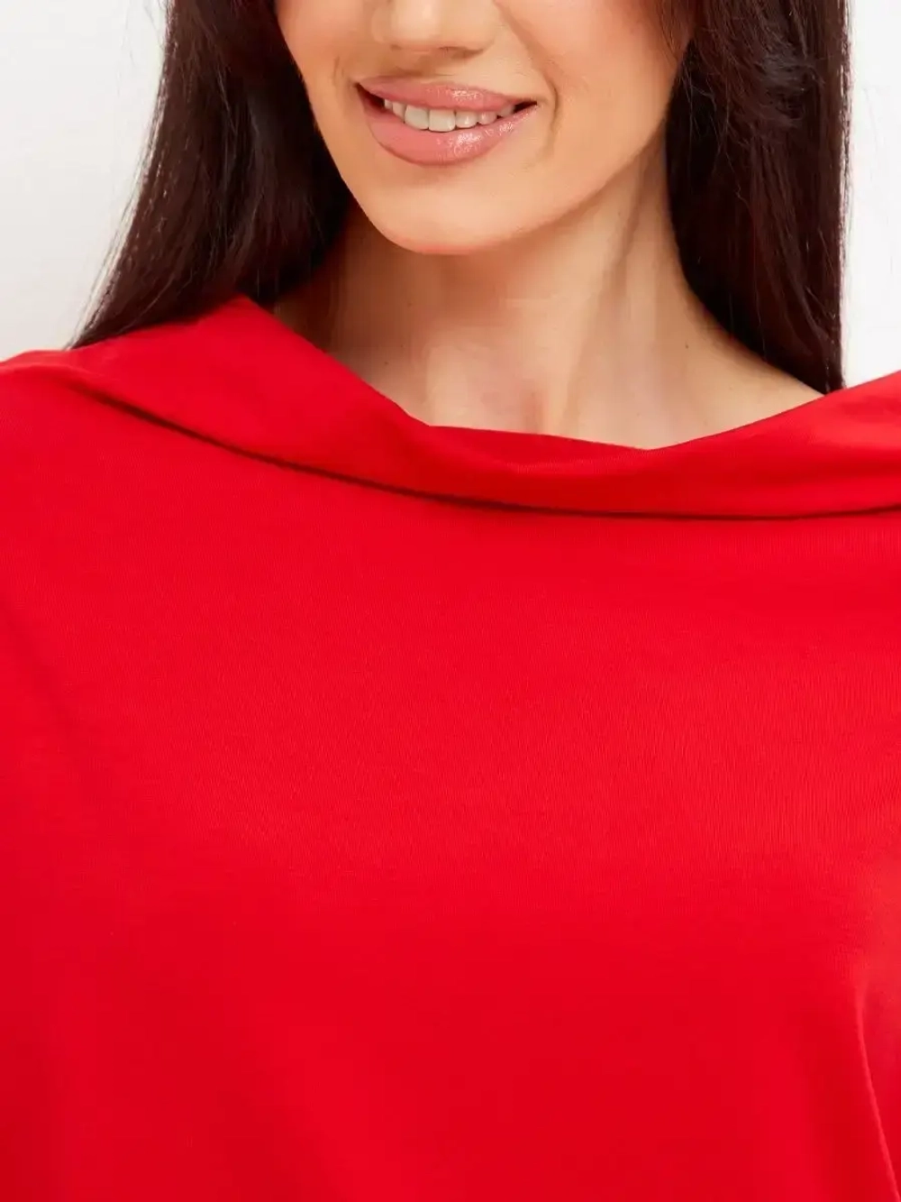 Лонгслив оверсайз с вырезом лодочка красный