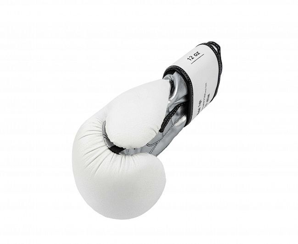 Перчатки боксерские Clinch Fight 2.0 бело-серебристые C137