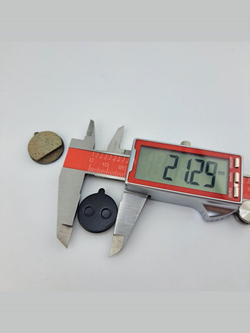 - Тормозные колодки  для электросамоката KugooTP-11K