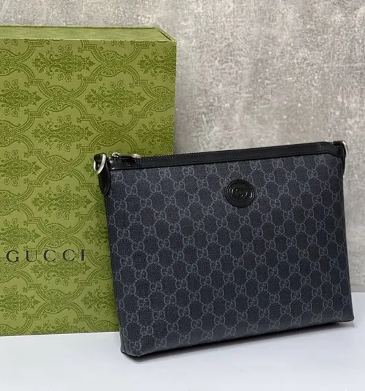 Сумка-мессенджер Gucci с переплетенными буквами G черный