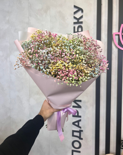 Букет из цветной гипсофилы