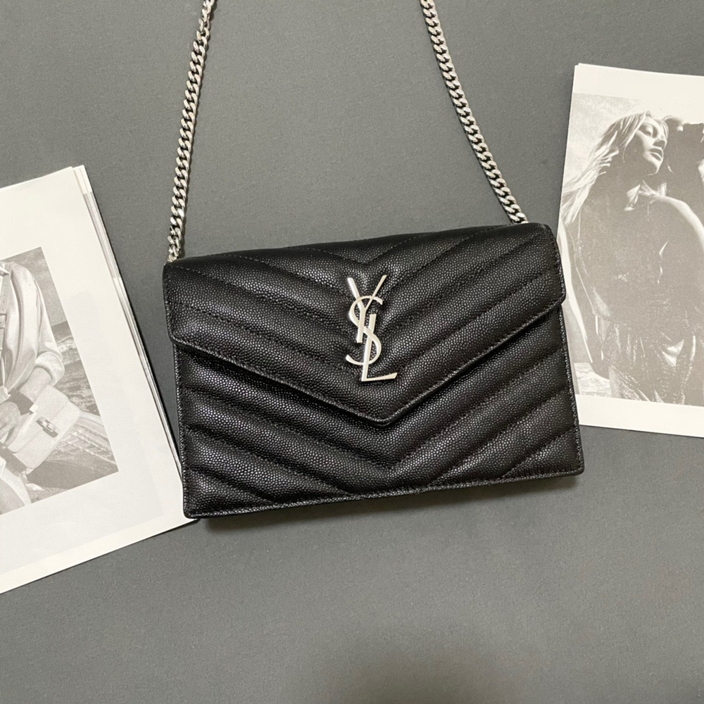 Saint Laurent WOC 19 cm