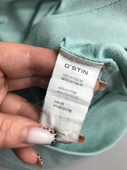 Толстовка Ostin с красивой вышивкой, маркировка S, визуально на 44 размер