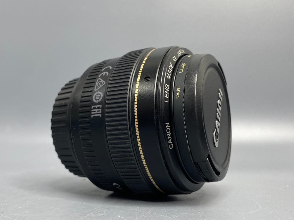 Canon EF 50mm f/1.4 USM