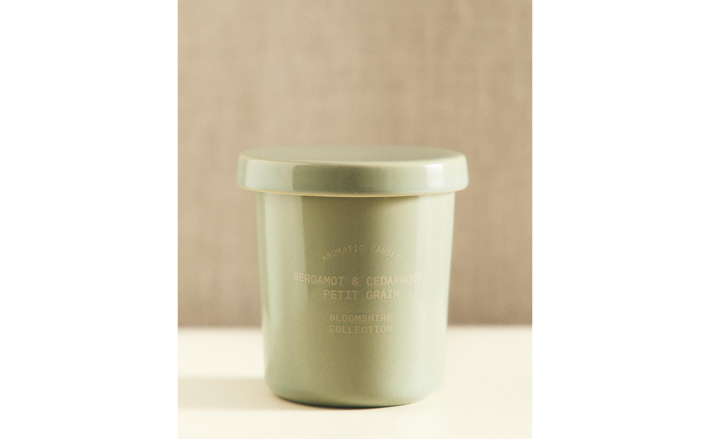 Zara Home Свеча ароматическая Bergamot & Cedarwood 170 г, растительный воск, аромат древесный, Коричневый
