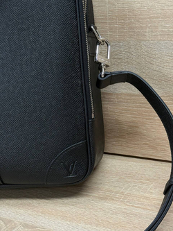 Портфель Louis Vuitton