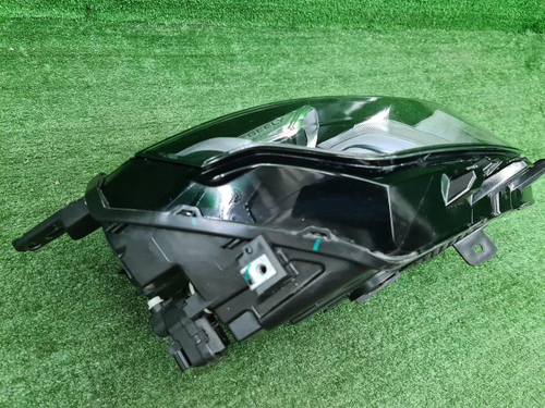 Фара правая Geely Coolray (2019-2023) галоген