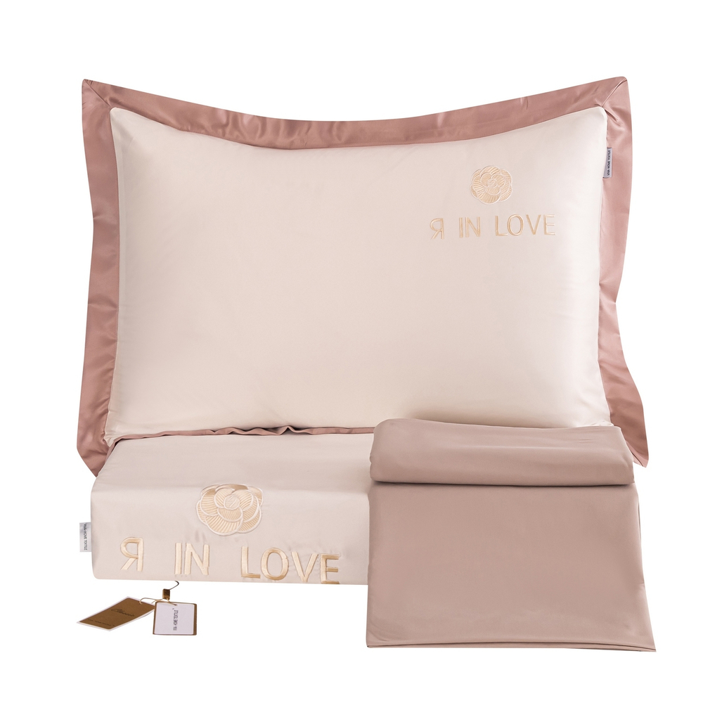 Комплект постельного белья Сатин-Шелк Я IN LOVE на резинке LVR013