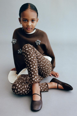 ZARA ТОЛСТОВКА В КОМБИНИРОВАННОМ СТИЛЕ С ЦВЕТОЧНЫМ ПРИНТОМ, ШОКОЛАДНЫЙ