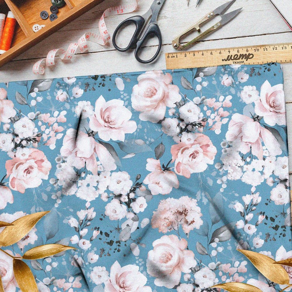 Ткань интерлок пудрово-белые цветы