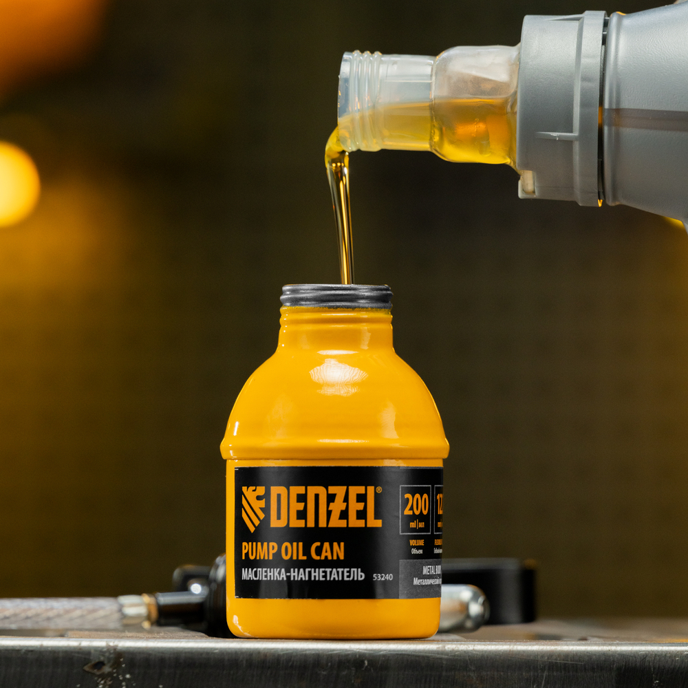 Масленка-нагнетатель, металлический корпус, 0,2 л, гибкий наконечник Denzel