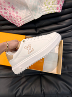 Louis Vuitton Time Out
