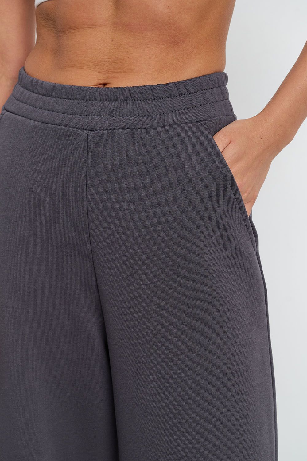 Джоггеры бананы без начеса из премиум футера цвета антрацит